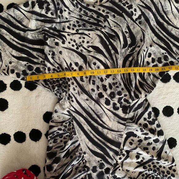 Vintage Animal Print Dress 7 Black White Chiffon Long Dolman Sleeve Corset Skirt - Picture 11 of 15